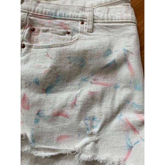 Abercrombie & Fitch white Jean Shorts - Picture 3 of 3